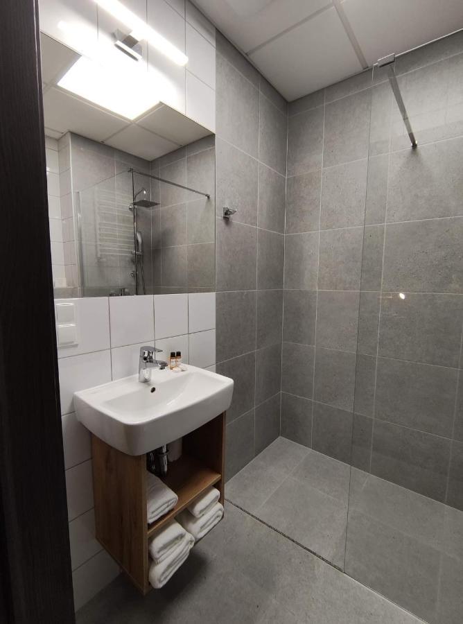 S7 Hotel Kielce Exterior foto