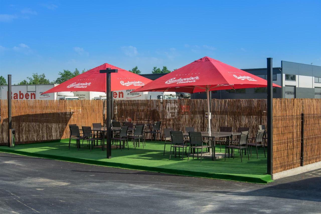 S7 Hotel Kielce Exterior foto