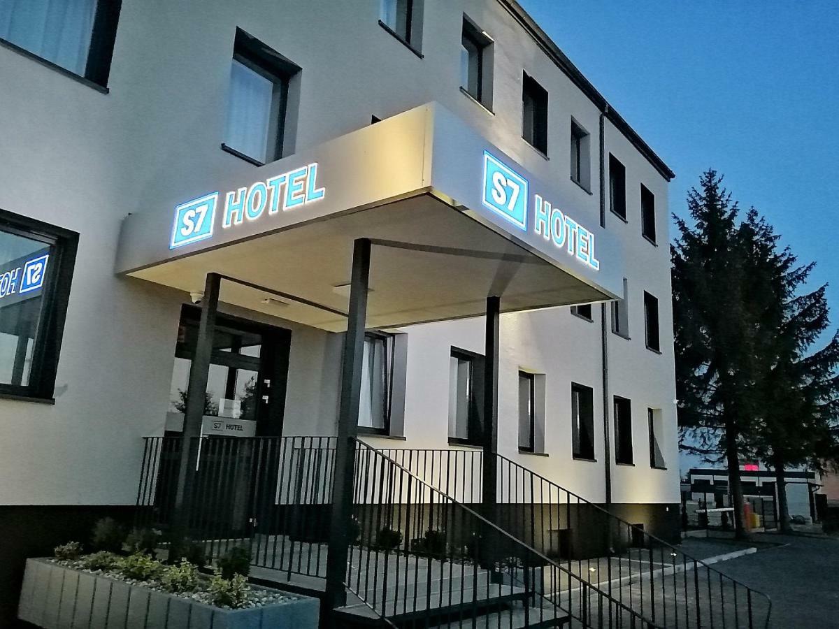 S7 Hotel Kielce Exterior foto